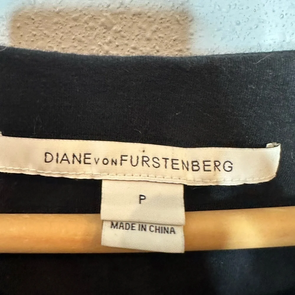 Diane Von Furstenberg Elegant Black Dress size P - Picture 3 of 7